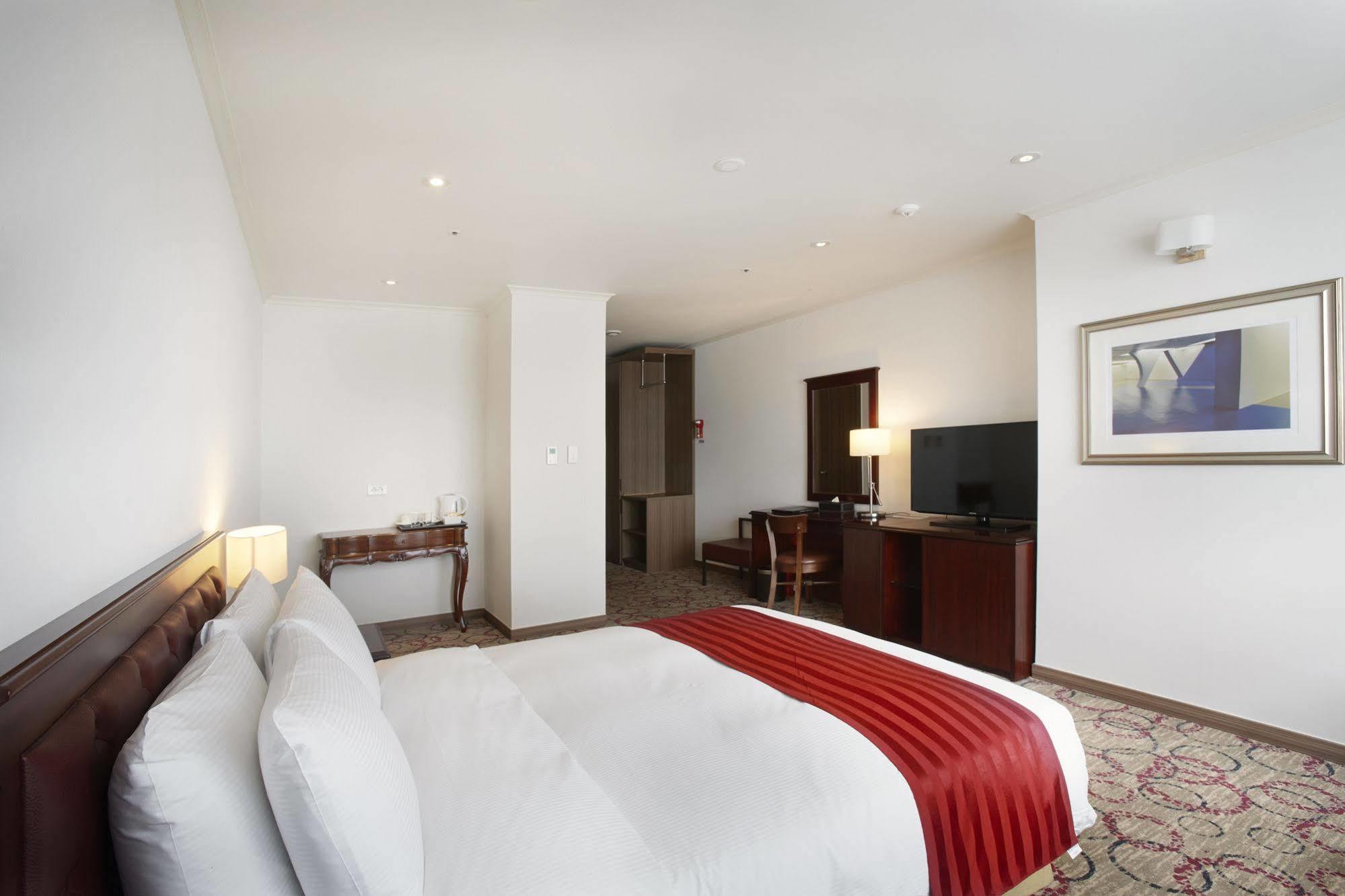 Stellar Marina Hotel Siheung Екстериор снимка